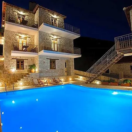 Anigraia Otel Ástros