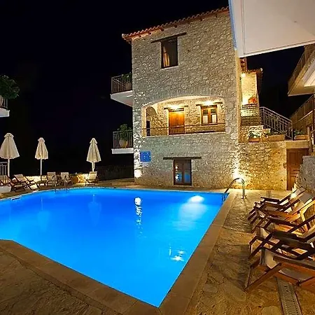 Otel Anigraia Ástros